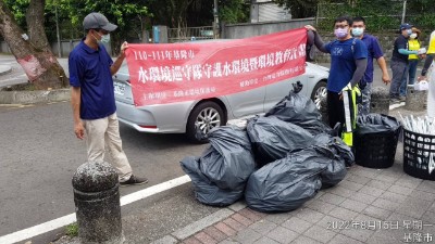 守護河川做義工 攜手清淨暖暖溪